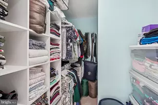 14701 Winterfield Ct, Centreville, VA 20120 - Photo 28