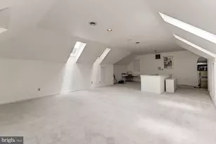 914 Helga Pl, McLean, VA 22102 - Photo 68