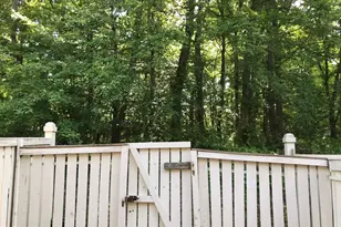 1539 Woodcrest Dr, Reston, VA 20194 - Photo 2