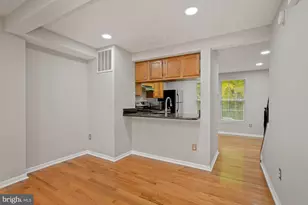 1539 Woodcrest Dr, Reston, VA 20194 - Photo 6