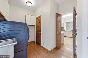 10105 Walker Lake Dr, Great Falls, VA 22066 - Photo 48
