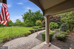 10105 Walker Lake Dr, Great Falls, VA 22066 - Photo 4
