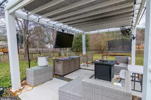 2323 Rosedown Dr, Reston, VA 20191 - Photo 42