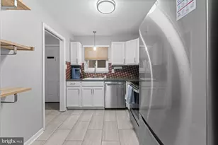 2806 Lee Oaks Pl, Falls Church, VA 22046 - Photo 6