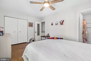 2046 Golf Course Dr, Reston, VA 20191 - Photo 18