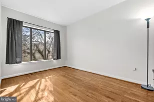 2046 Golf Course Dr, Reston, VA 20191 - Photo 20