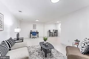 6020 Forrest Hollow Ln, Springfield, VA 22152 - Photo 12