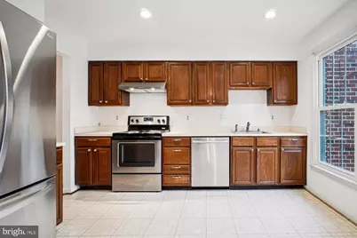 2816 Kelly Square, Vienna, VA 22181 - Photo 14