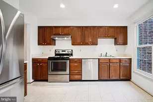 2816 Kelly Square, Vienna, VA 22181 - Photo 14