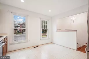 2816 Kelly Square, Vienna, VA 22181 - Photo 18