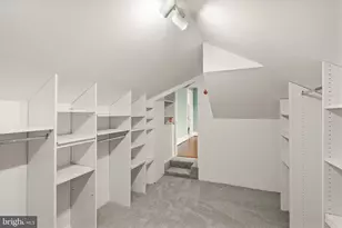 820 Locust St, Herndon, VA 20170 - Photo 40