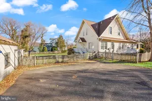 820 Locust St, Herndon, VA 20170 - Photo 52