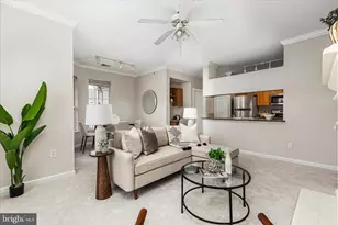 12933 Centre Park Cir, Herndon, VA 20171 - Photo 4