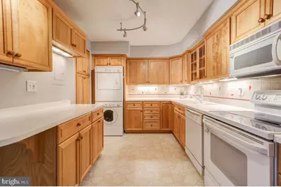 5902 Mount Eagle Drive #1501, Alexandria, VA 22303 - Photo 12