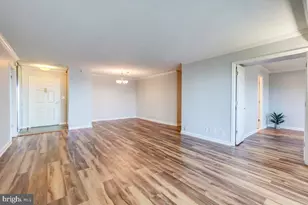 5902 Mt Eagle Dr, Alexandria, VA 22303 - Photo 8