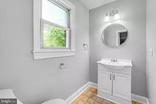 8230 Gregory Dr, Alexandria, VA 22309 - Photo 10