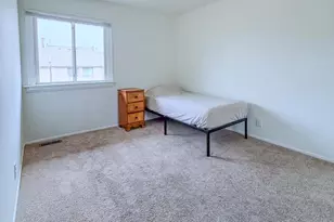 2437 Glengyle Dr, Vienna, VA 22181 - Photo 36
