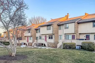 2437 Glengyle Dr, Vienna, VA 22181 - Photo 6