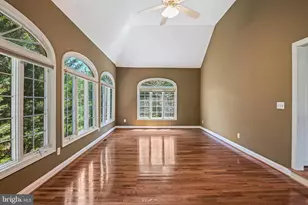 10509 Dunn Meadow Rd, Vienna, VA 22182 - Photo 12