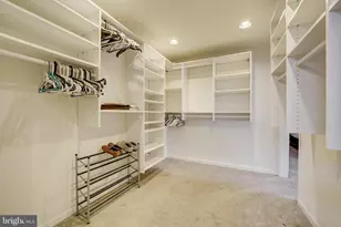 10600 Hunter Station Rd, Vienna, VA 22181 - Photo 14