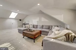 10600 Hunter Station Rd, Vienna, VA 22181 - Photo 6