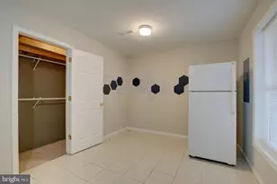 4009 Timber Oak Trl, Fairfax, VA 22033 - Photo 12