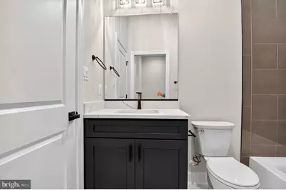 11600 Blue Ridge Lane, Great Falls, VA 22066 - Photo 18