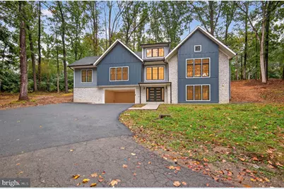 11600 Blue Ridge Lane, Great Falls, VA 22066 - Photo 22