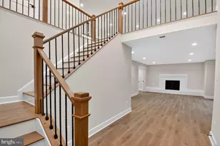 11600 Blue Ridge Ln, Great Falls, VA 22066 - Photo 4