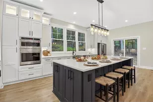 11600 Blue Ridge Ln, Great Falls, VA 22066 - Photo 10