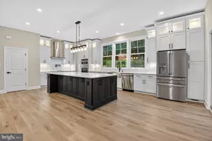 11600 Blue Ridge Ln, Great Falls, VA 22066 - Photo 12