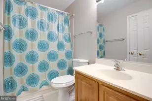 6808 Compton Valley Pl, Centreville, VA 20121 - Photo 20