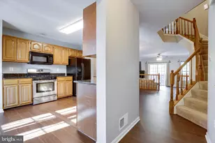 6808 Compton Valley Pl, Centreville, VA 20121 - Photo 6