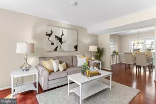 2810 Andiron Ln, Vienna, VA 22180 - Photo 4