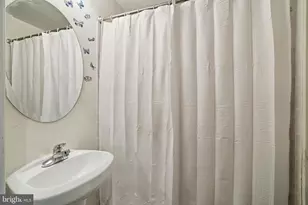 8555 Wyngate Manor Ct, Alexandria, VA 22309 - Photo 30