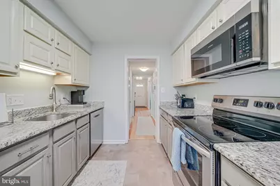 1146 Wimbledon Drive, McLean, VA 22101 - Photo 14