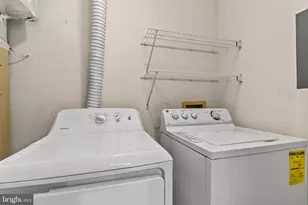 3903 Golf Tee Ct, Fairfax, VA 22033 - Photo 14