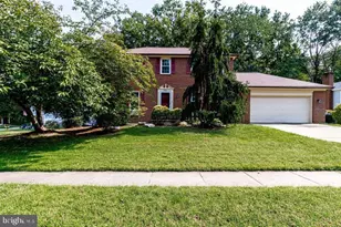 9707 Glenway Ct, Burke, VA 22015 - Photo 6