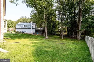 9707 Glenway Ct, Burke, VA 22015 - Photo 12