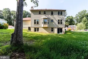 9707 Glenway Ct, Burke, VA 22015 - Photo 2