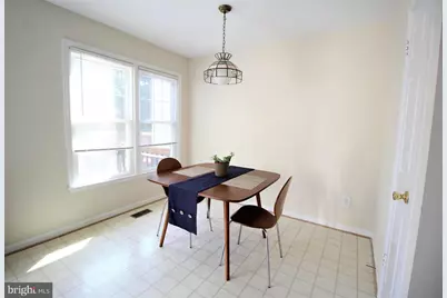 5317 Buxton Court, Alexandria, VA 22315 - Photo 4