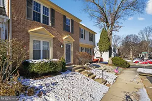 5816 Apple Wood Ln, Burke, VA 22015 - Photo 2