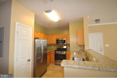 5117 Travis Edward Way #5117H, Centreville, VA 20120 - Photo 12