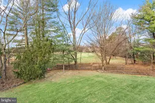 11212 Bradbury Ln, Reston, VA 20194 - Photo 8