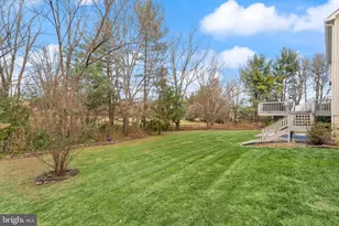 11212 Bradbury Ln, Reston, VA 20194 - Photo 18