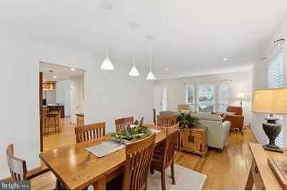 13901 Waverly Creek Court, Chantilly, VA 20151 - Photo 6