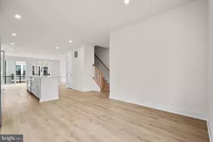 13922 Aviation Pl, Herndon, VA 20171 - Photo 14