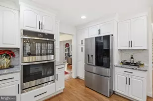 11728 Stuart Mill Rd, Oakton, VA 22124 - Photo 8