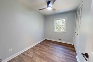 6602 Greenview Ln, Springfield, VA 22152 - Photo 24