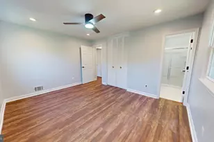 6602 Greenview Ln, Springfield, VA 22152 - Photo 18